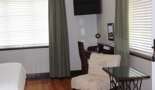 Comfort Room, 1 Bedroom (King/Twin Room (Disabled Friendly))
