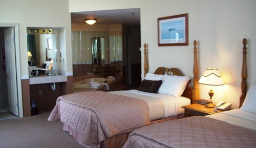 Superior Room, 2 Queen Beds, Jetted Tub, Marina View
