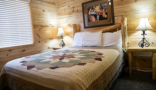Duplex Cabin 21