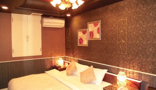 Standard Double Room (1 King Size Bed)