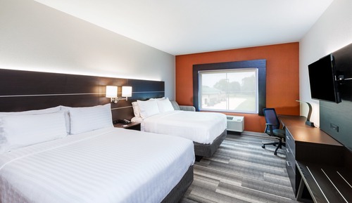 Standard Room, 2 Queen Beds, Accessible (Mobility Tub)
