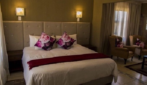Honeymoon Room