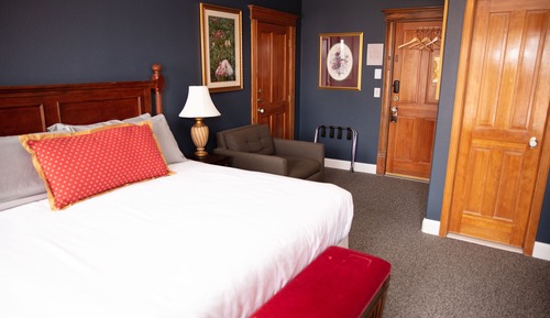 Deluxe Room, 1 King Bed