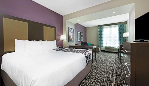 Deluxe Suite, 1 King Bed, Non Smoking