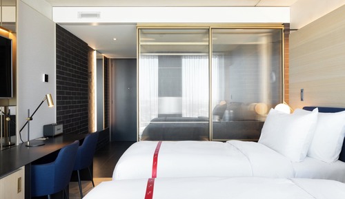 Mate Room