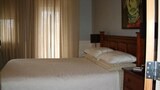 Room, Private Bathroom (Helene)