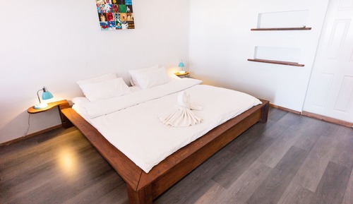 Exclusive Bungalow, 1 King Bed, Patio, Beachside
