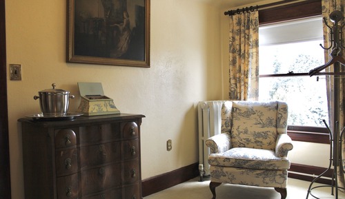 Standard Room, 1 Queen Bed, Non Smoking (Navy Toile)