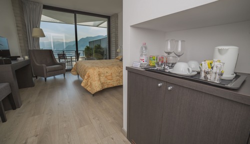Deluxe Double Room, Terrace, Lake View