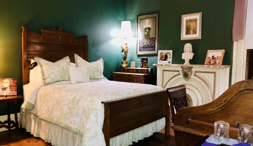Deluxe Room, 1 Queen Bed, Non Smoking, Refrigerator (Bach)