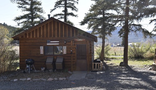 Americana Cabin (No Pets)