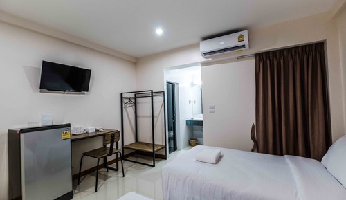 Modern Twin Room