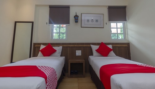 Deluxe Twin Room
