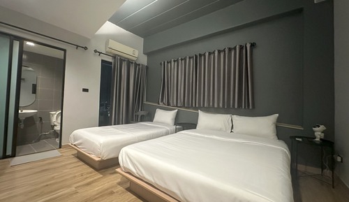Family Room, Multiple Beds