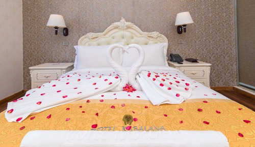Deluxe Double Room, Mountain View, Oceanfront
