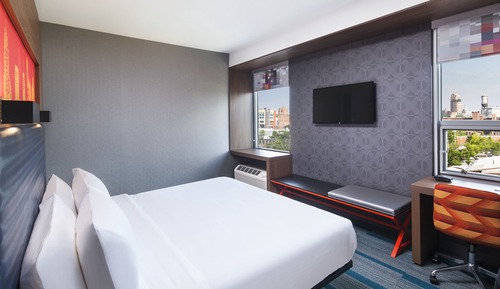 Room, 1 King Bed (Mobility/Hearing Accessible, Tub)