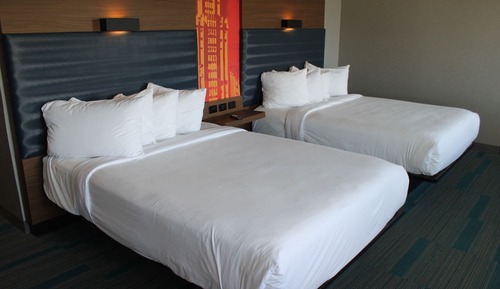 Room, 2 Queen Beds (Mobility/Hearing Access, Roll-In Shwr)