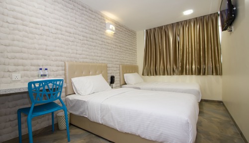 Deluxe Twin Room
