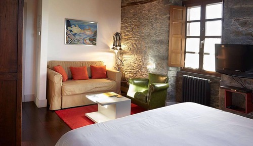 Basic Double Room