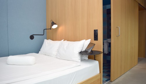 Sunrise Corner Room