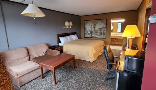 Standard Room, 1 King Bed