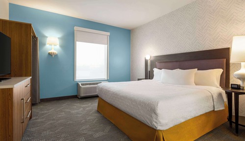 Suite, 1 King Bed, Accessible, Non Smoking (Tub)