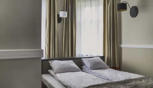 Apartment (Gold)