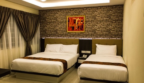 Premier Triple Room