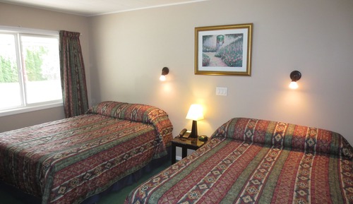 2 Queen Beds