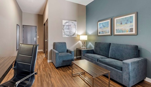Suite, 2 Queen Beds, Non Smoking (with Sofabed)