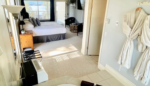 Room, 1 King Bed, Balcony, Ocean View