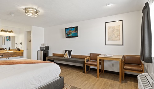 Room, 1 Queen Bed, Mountain View