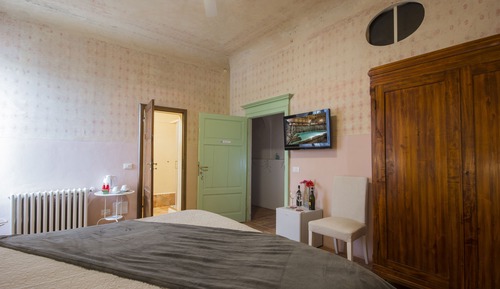 Panoramic Double Room, Hill View
