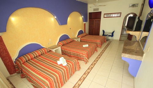 Triple Room