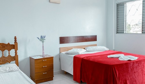 Quarto com Ar condicionado Triplo
