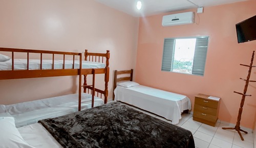 Quarto com Ar condicionado Quadruplo