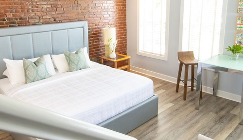 Premier Loft