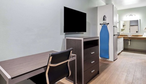 Room, 2 Double Beds, Smoking (Efficiency)