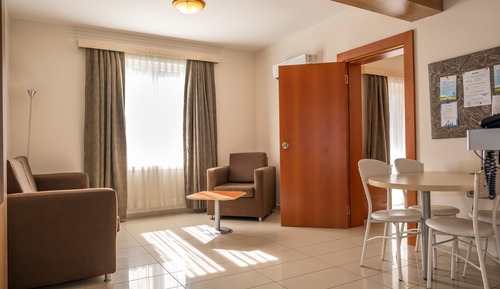 Family Room, 1 Bedroom ((F1B06) BAL)