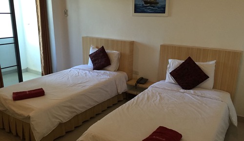 Standard Twin Room