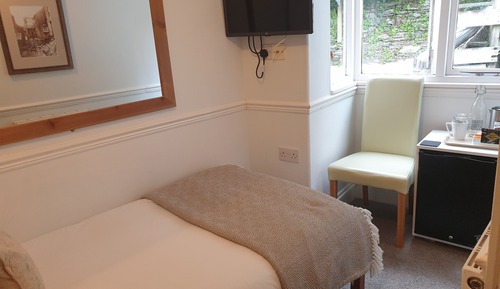 Single Room, 1 Twin Bed, Ensuite (Room 5, 2nd Floor, Rear Small)