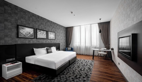 Premier Room