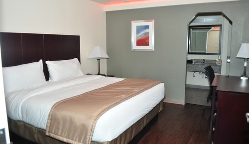 Suite, 1 King Bed, Non Smoking