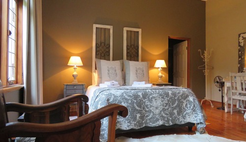 Sir Keiser King Rooms