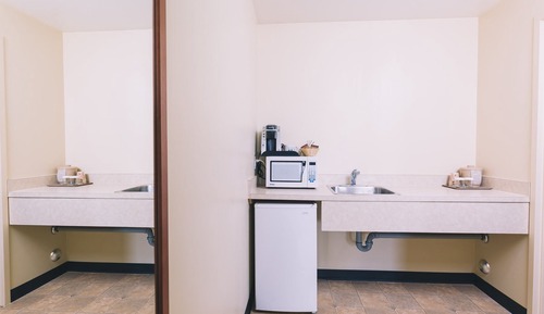 Standard Double Room, Non Smoking, Refrigerator & Microwave