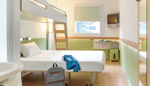 Triple Room, Multiple Beds