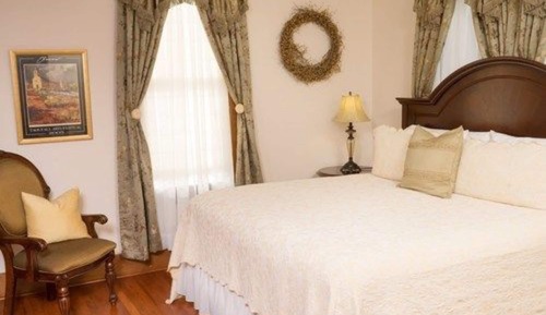 Room (5)