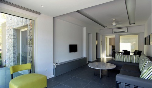 Luxury Studio Suite, 2 Bedrooms