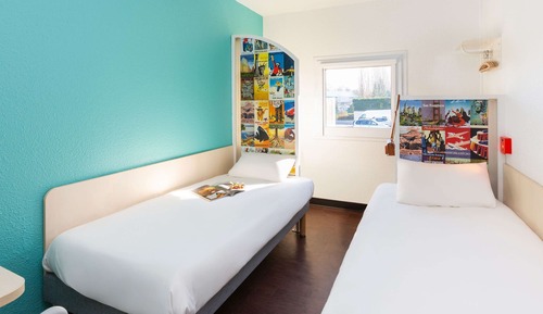 Room, 2 Twin Beds (Side Car)