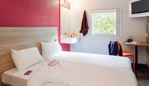 Room, 2 Twin Beds (Side Car)